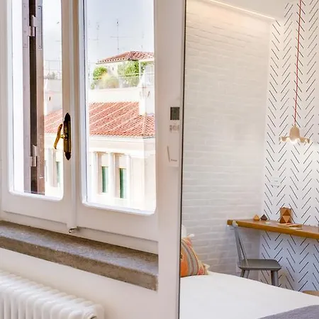 Beautiful Designer Flat Close To Pantheon Apartment *